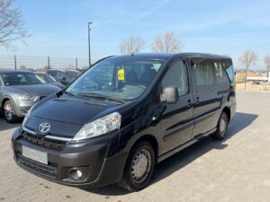 Proace L2H1 Comfort 2.0 6-Sitzer Rollstuhl Rampe